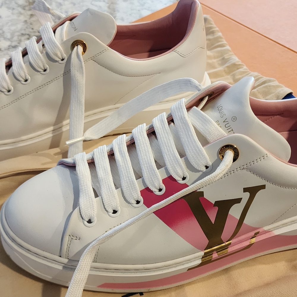 Louis Vuitton White and Pink Women's Sneakers I Size 41